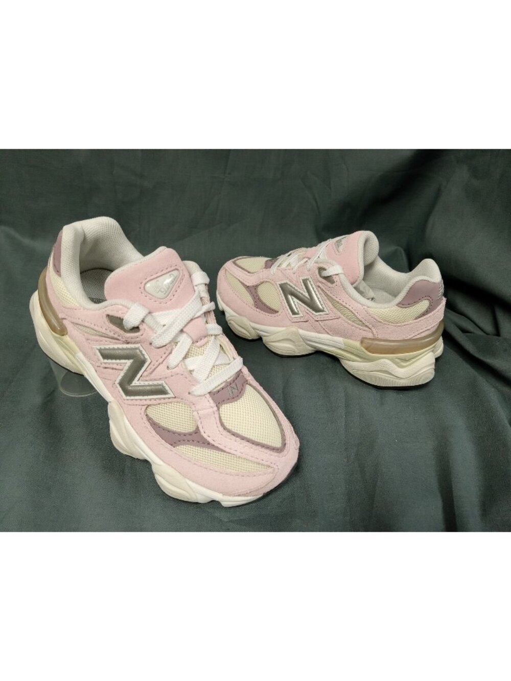 New Balance 9060 Sneakers PC9060BE Pink Girls Size 13 NEW NO BOX!
